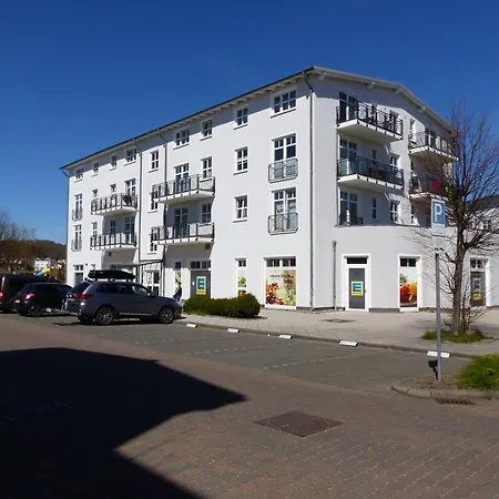 Appartement 2 Im Haus Huehnergott - Lage, Mit Aufzug Sellin (Rugen)